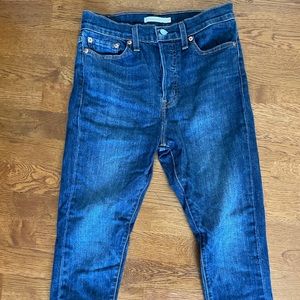 Levi’s wedgie skinny